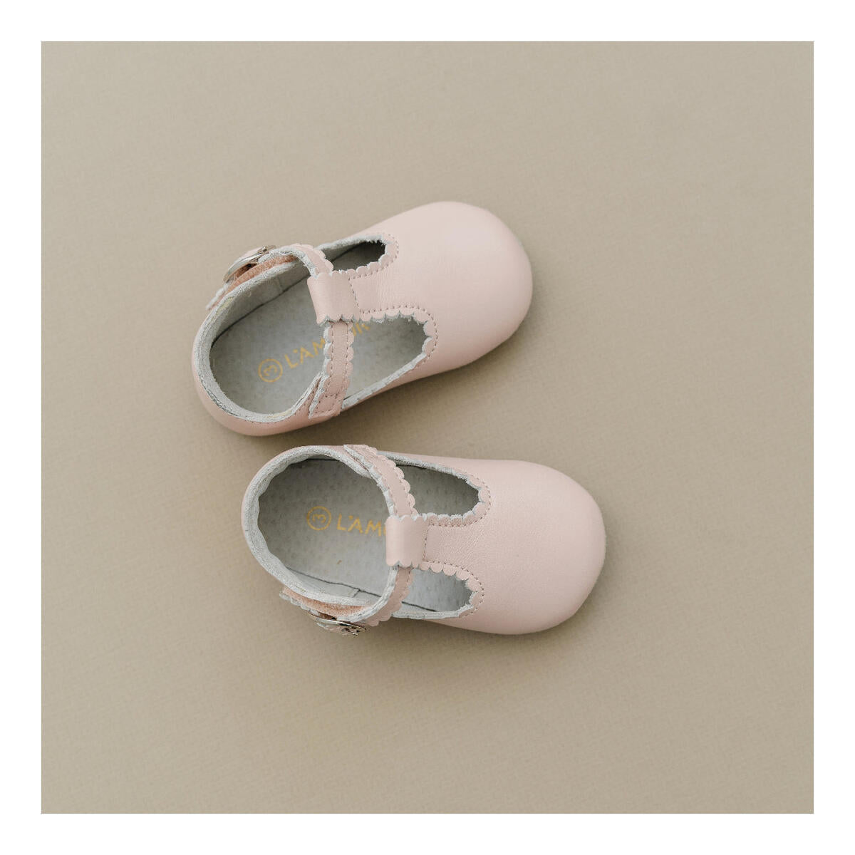Elodie Scalloped Crib - 3522
