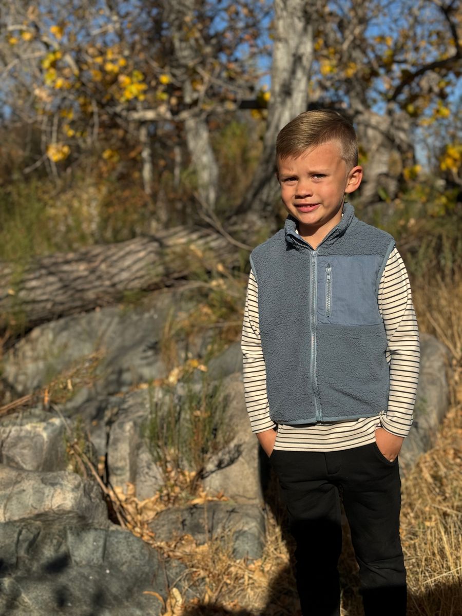 Gilt Sherpa Vest - Blue