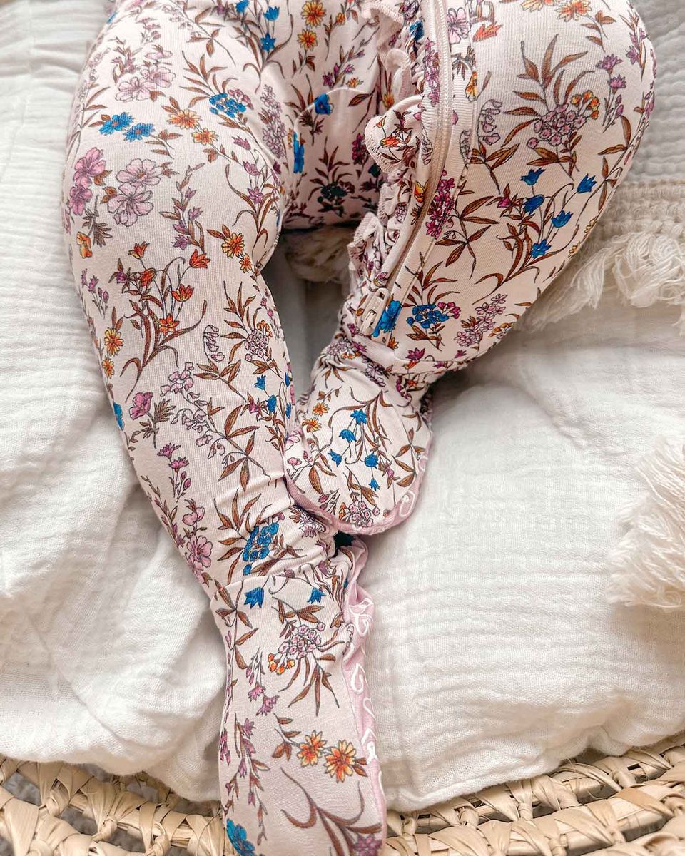 Ariana Ruffled Zipper Footie