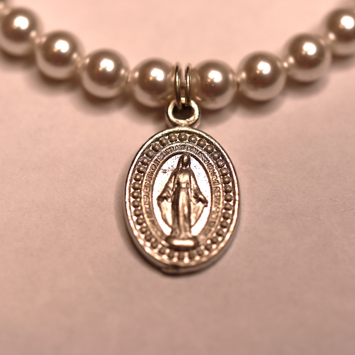 Mary Metal Bracelet - White