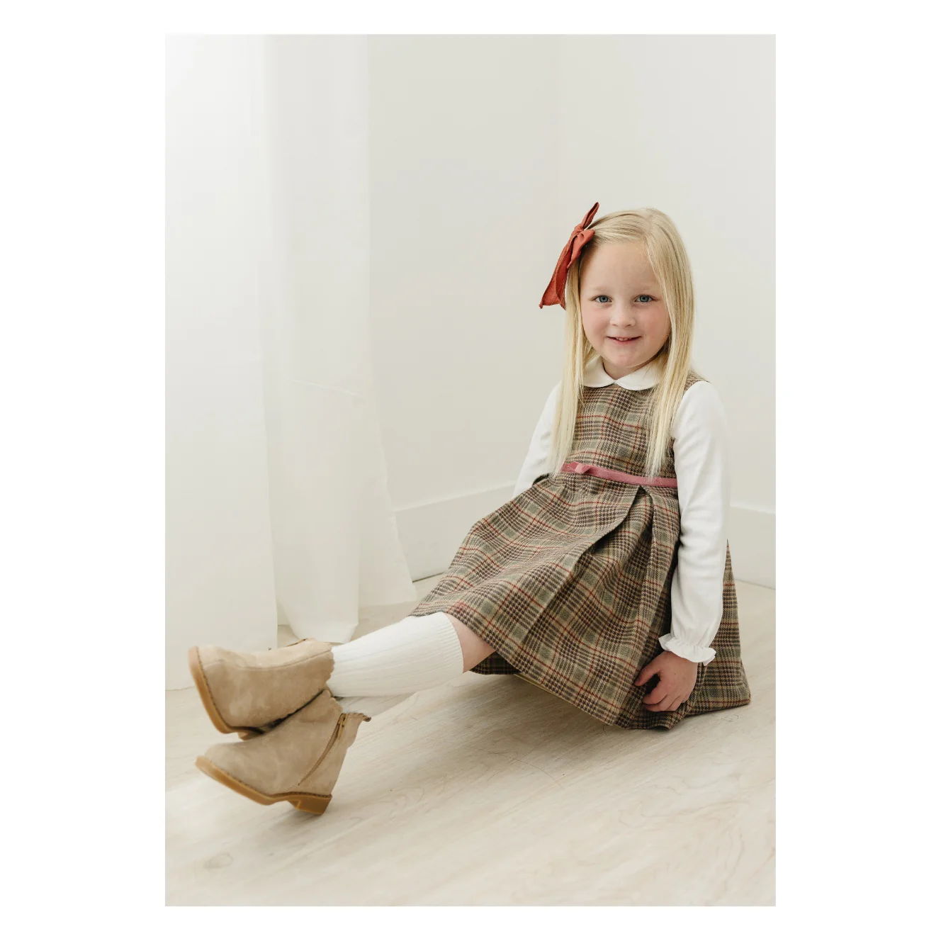 Nicola Chelsea Boot - F-882