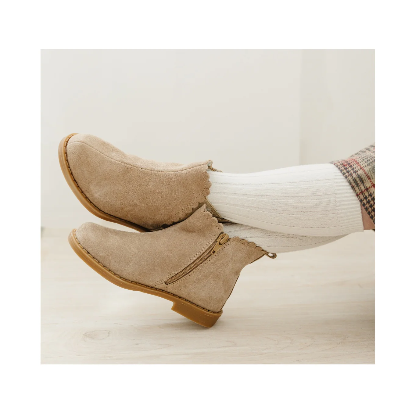 Nicola Chelsea Boot - F-882