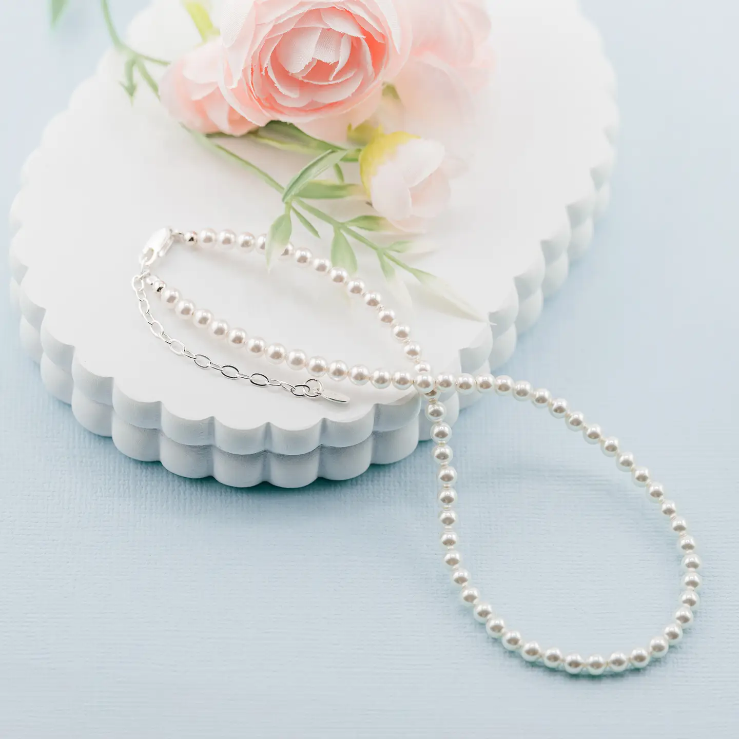 Strand of Pearls Necklace