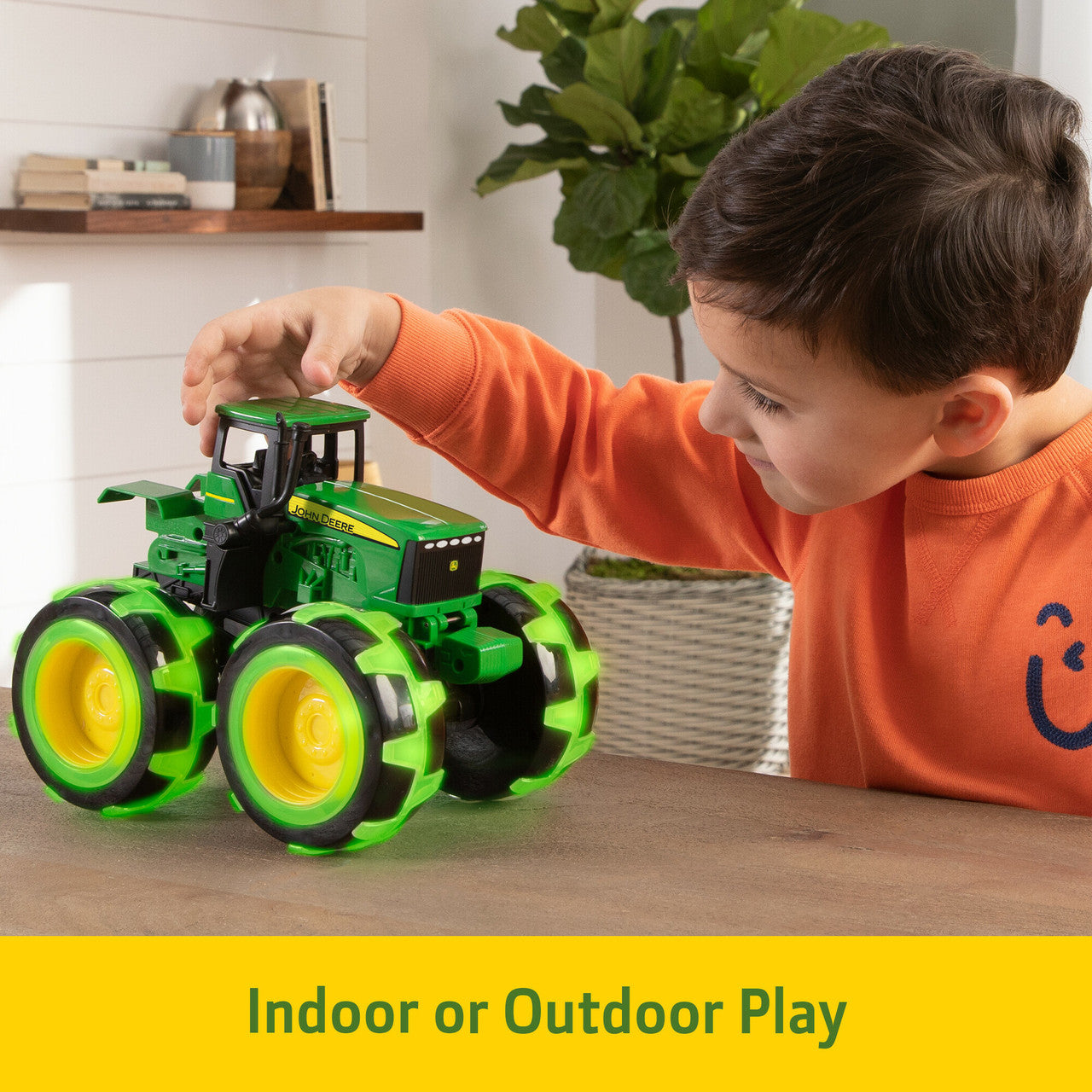 Monster Treads 8" Lightning Wheels Tractor