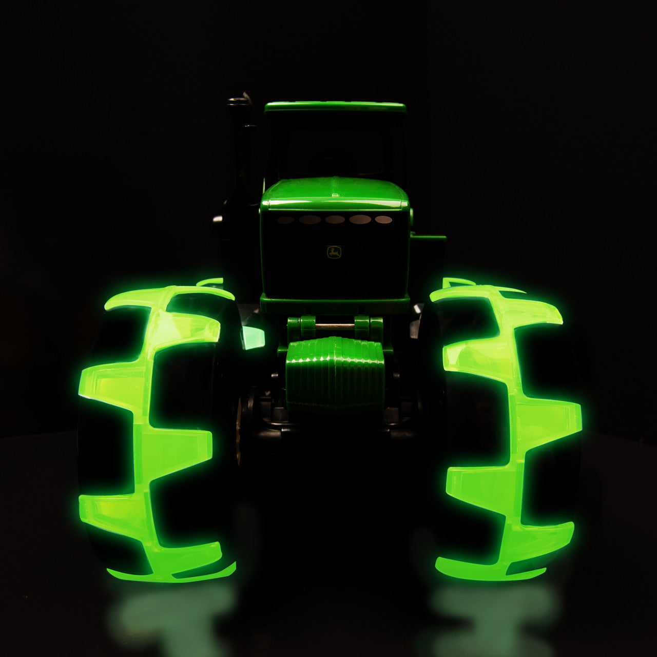 Monster Treads 8" Lightning Wheels Tractor