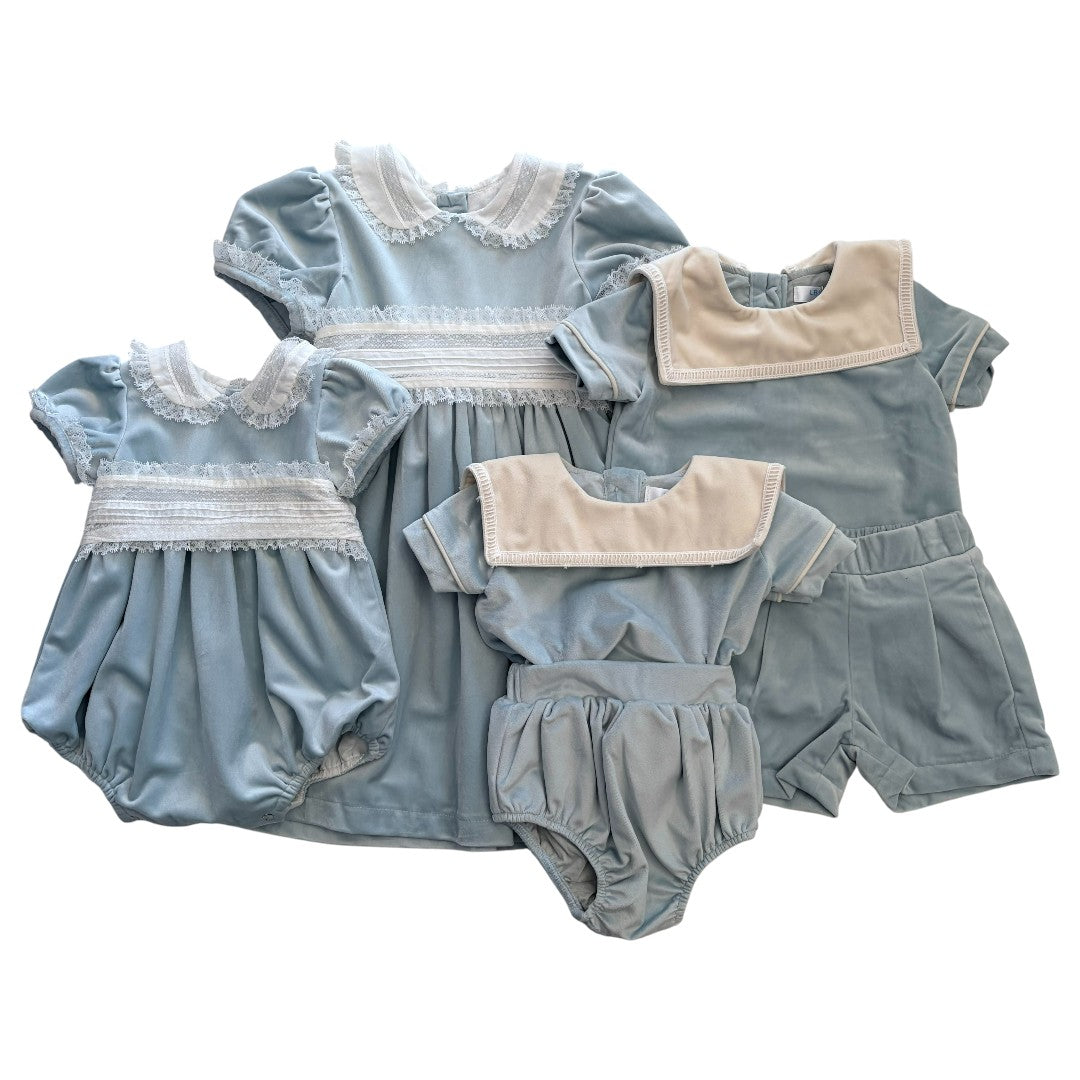 Ice Blue Velvet Collar Bubble