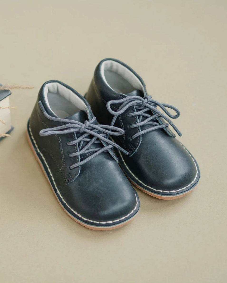 Tuck Lace Up - F533