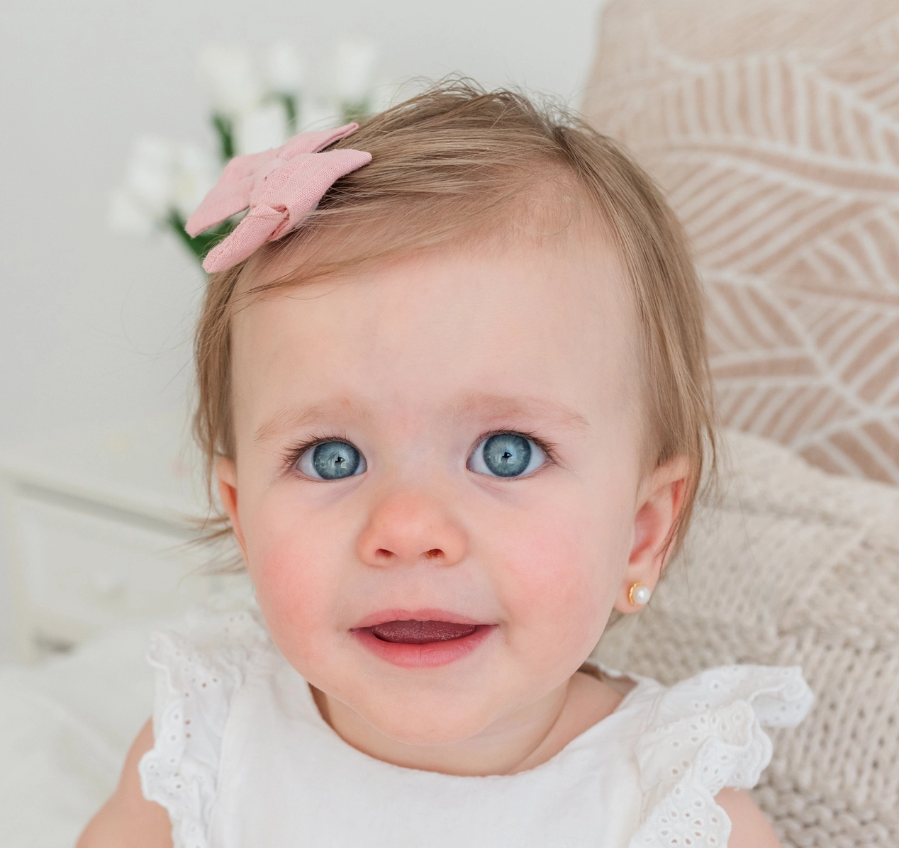 White Pearl Scalloped Edge Earrings