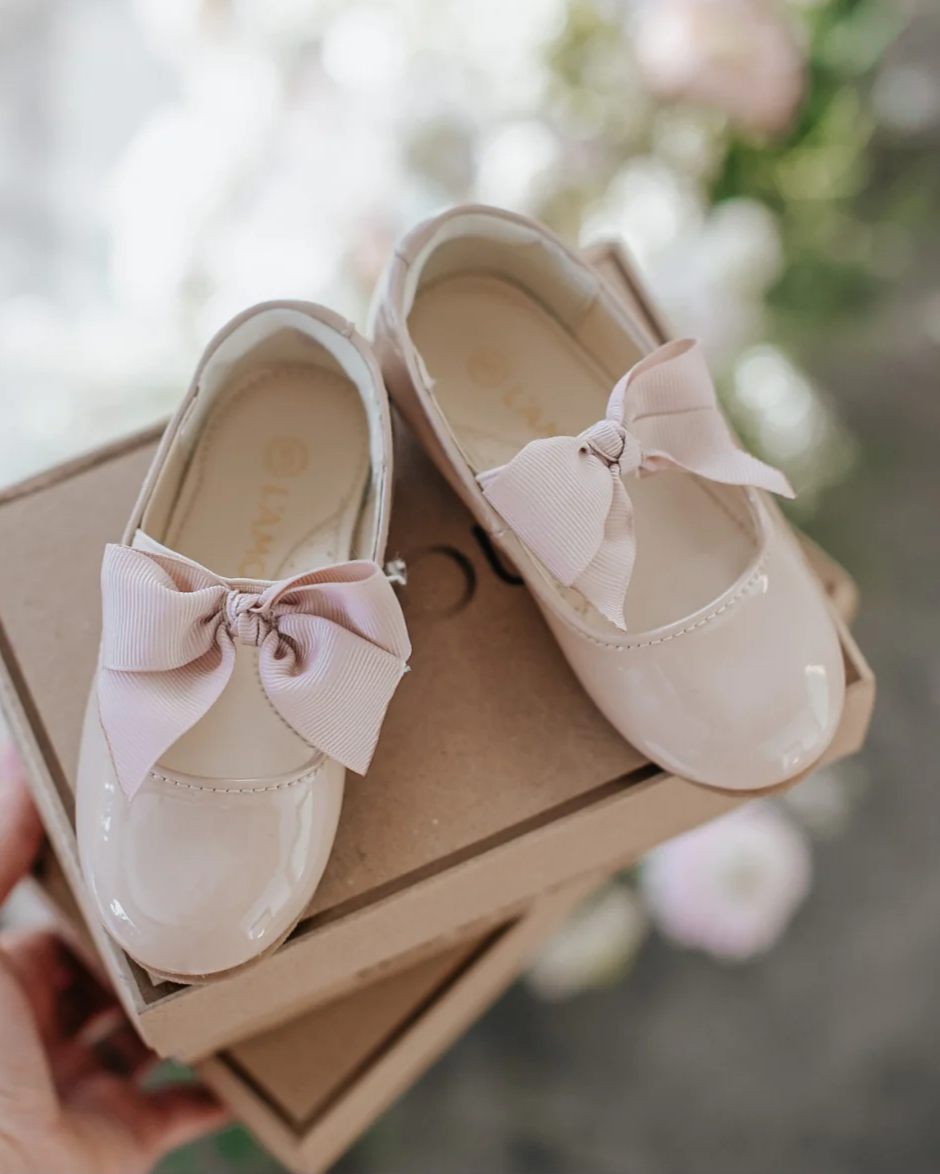 Amelia Bow Flat - N415