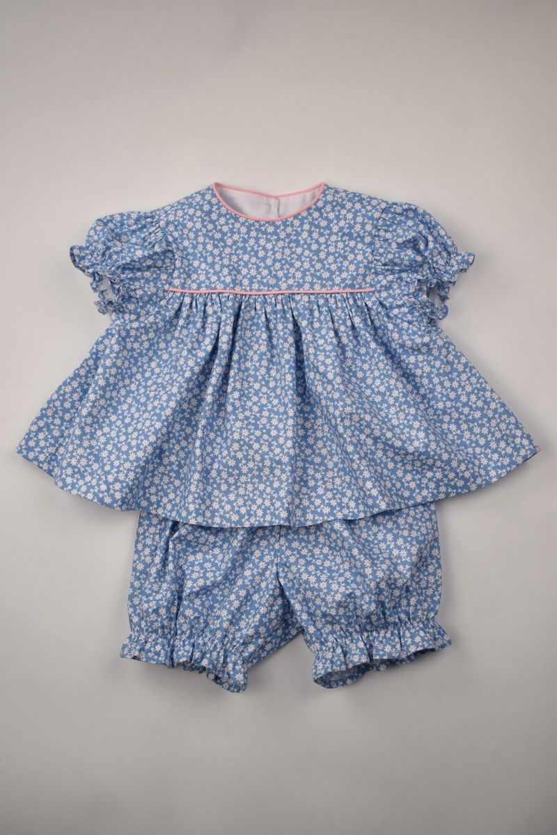 Daisy Print Popover Set