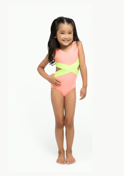 Addison Leo