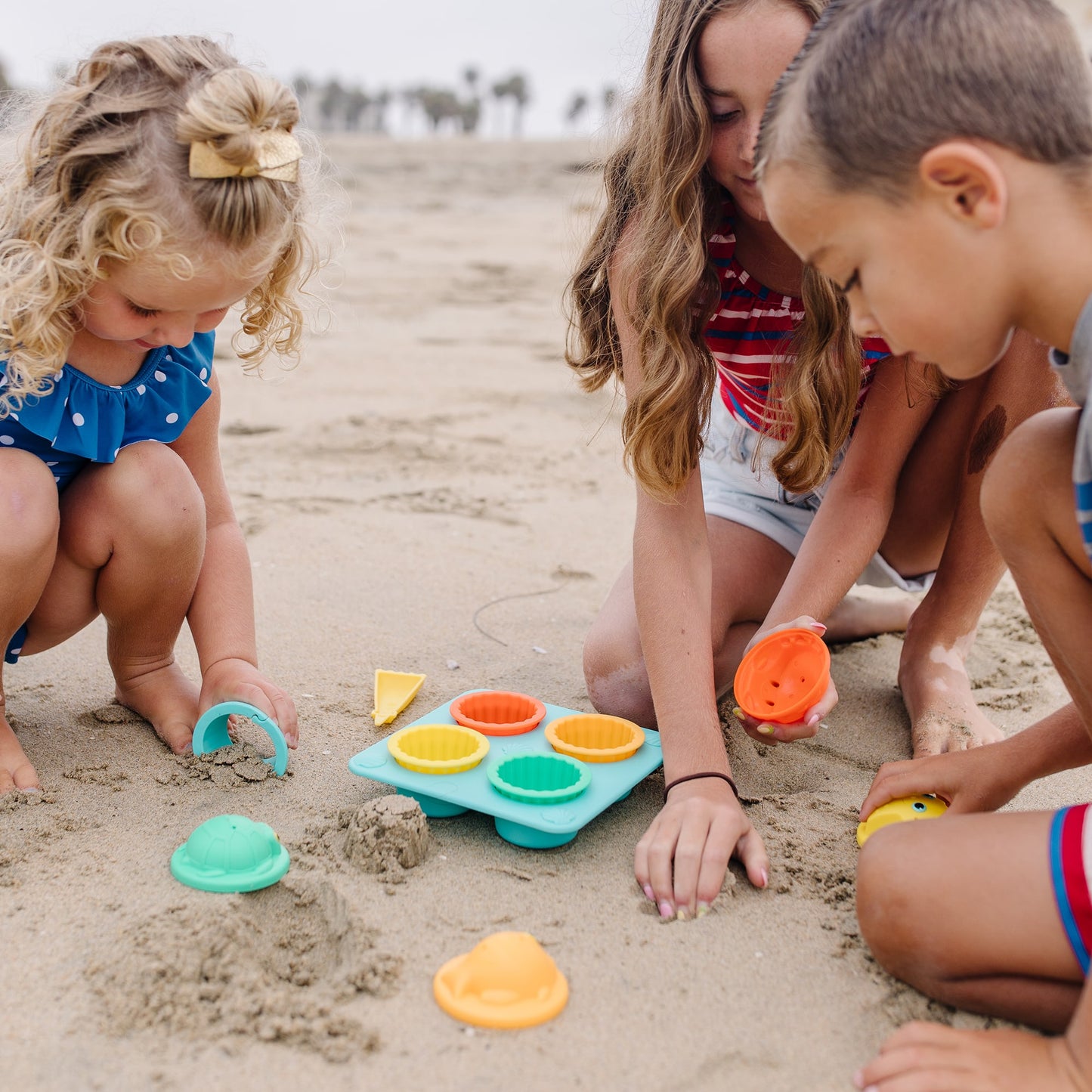 Seaside Sidekicks: Sand Cupcake Set
