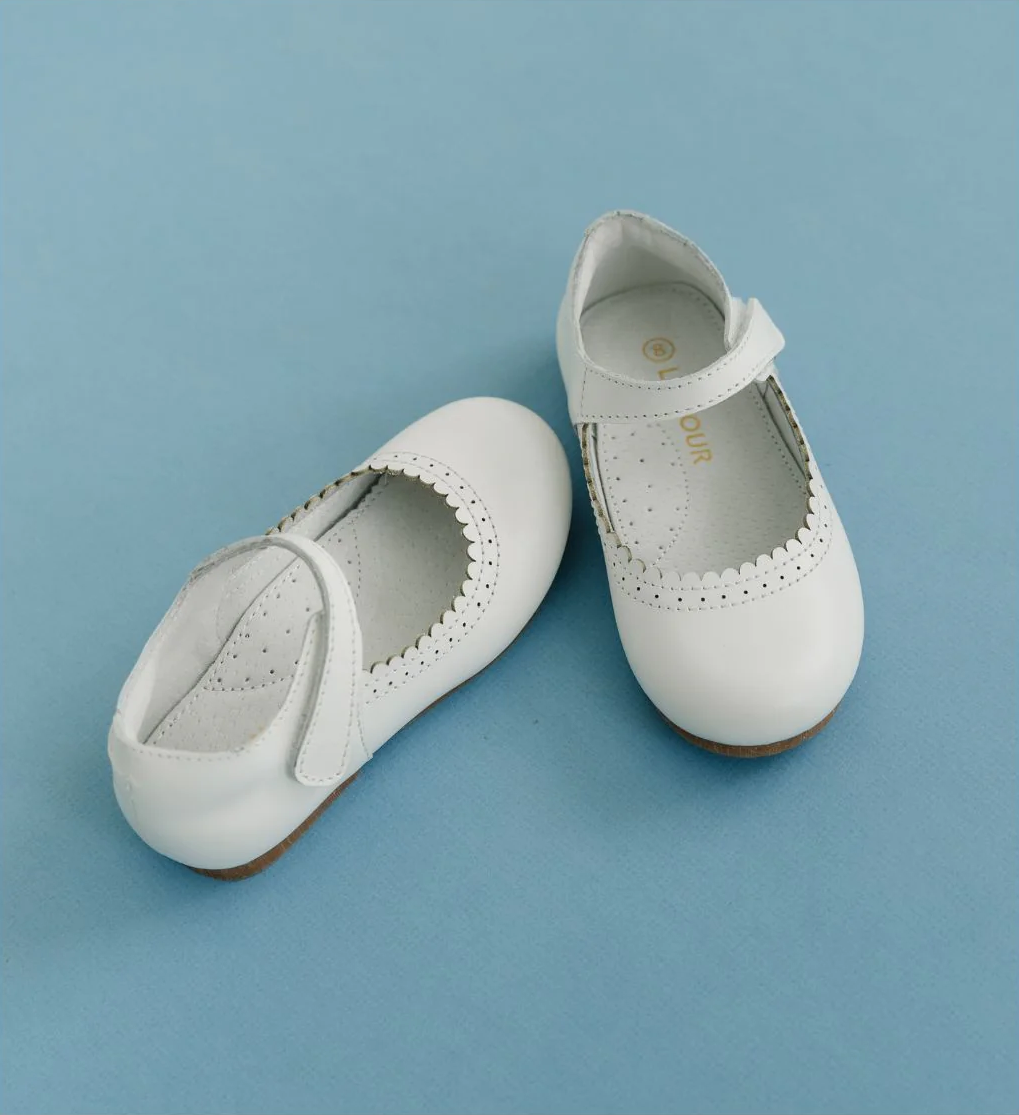 Lucille Scallop Flat - 6010