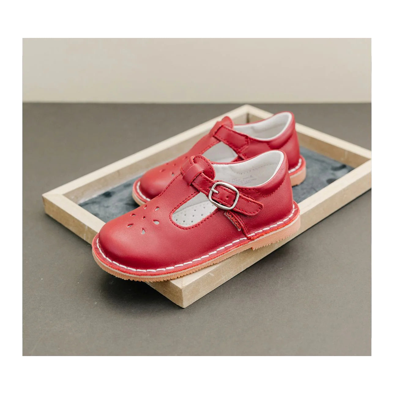 Joy T-Strap MJ Red - 751