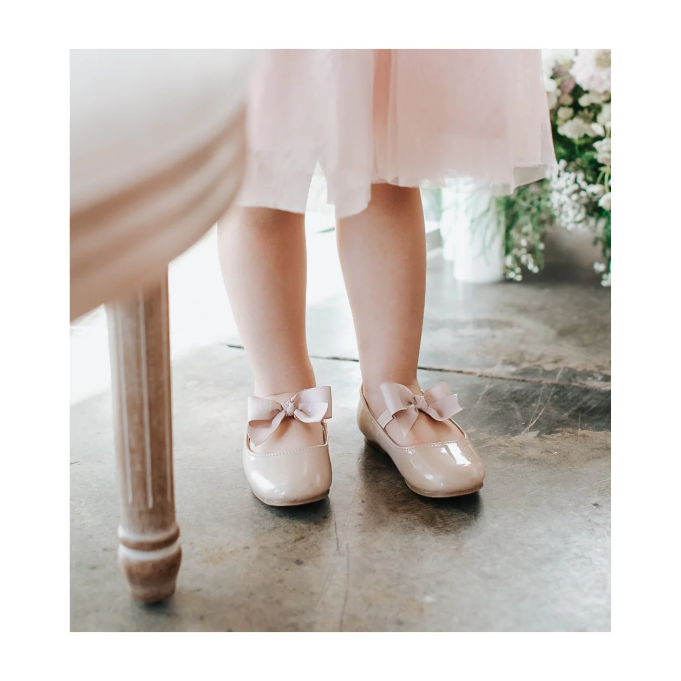 Amelia Bow Flat - N415