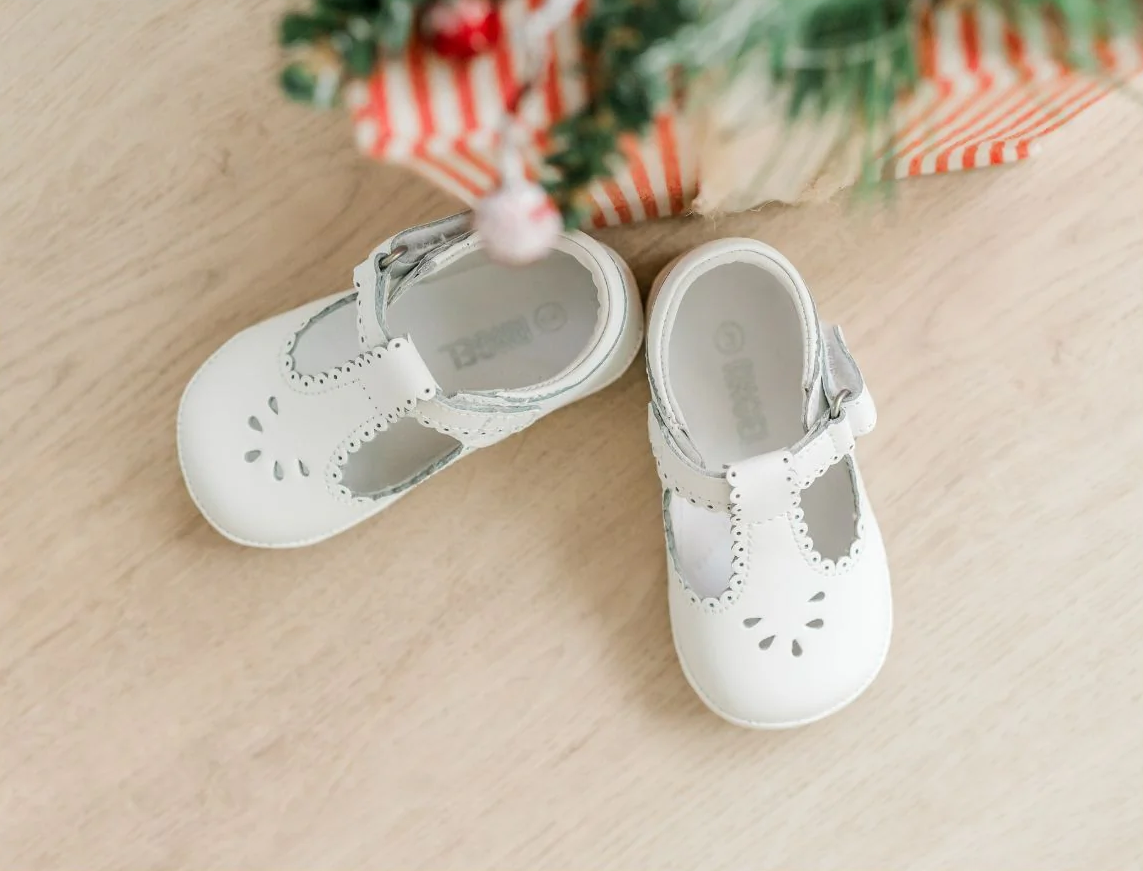 Dottie Patent T-Strap - F-210