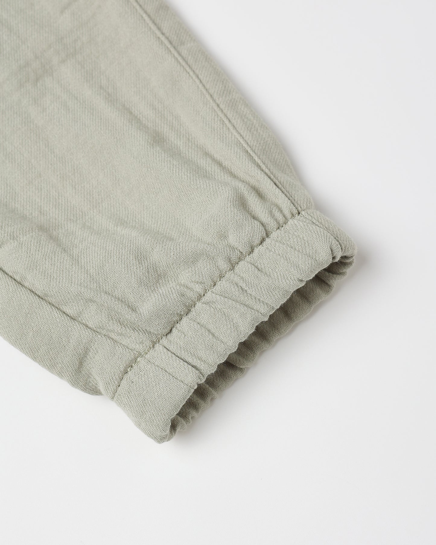 Luca Pant - Fern