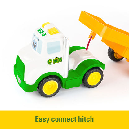 Lights & Sounds Farmin' Friends Toy Hauling Set