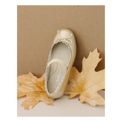 Eliza Scalloped Flat - 413