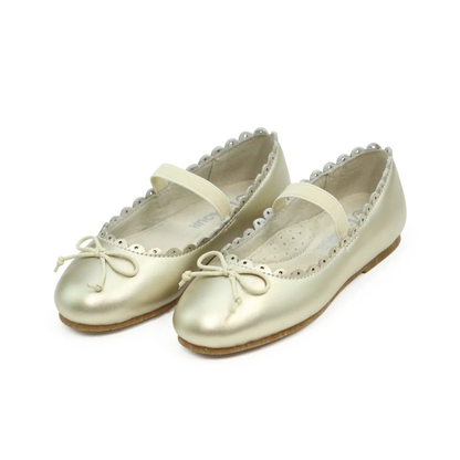 Eliza Scalloped Flat - 413