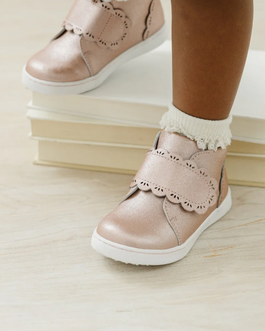 Colette Sneaker - 695