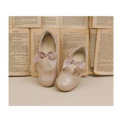 Amelia Bow Flat - N415